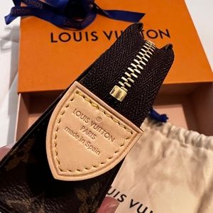 louis vuitton toiletry 15